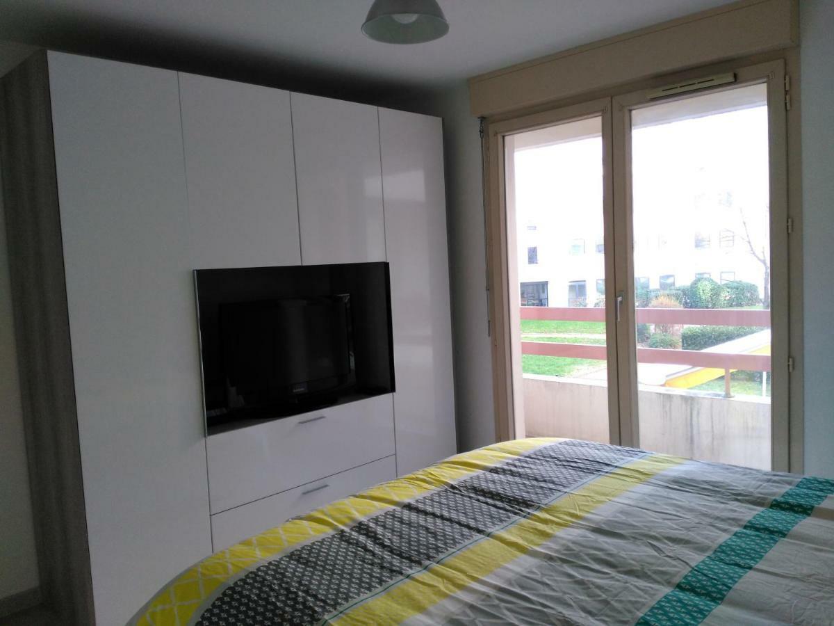 Bel Et Spacieux Appartement De 84 M² Avec Parking Tres Proche Du Metro Garibaldi Lyon Exterior photo